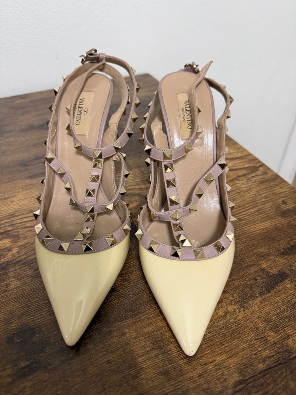 Valentino Garavani Rockstud Pointed Slingback Pumps in Cream and Taupe Pink